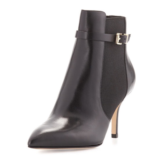 Michael Kors Woods Jet Set 6 Black Ankle Bootie - Picture 1 of 12